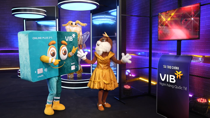 Mascot thẻ VIB xuất hiện cùng các nhân vật của The Masked Singer Vietnam