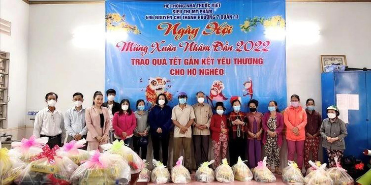 Nhà thuốc Việt: Phát triển bằng sự tận tâm và giá trị nhân văn - Ảnh 2.