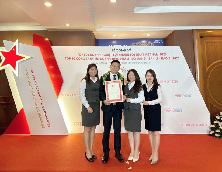 Cathay Life Việt Nam vào Top 500 doanh nghiệp lợi nhuận tốt nhất Việt Nam năm 2023 - Ảnh 2.