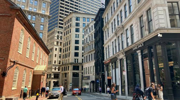 Trung tâm thành phố Boston hiện có rất nhiều tòa nhà văn phòng trống - Ảnh: AP