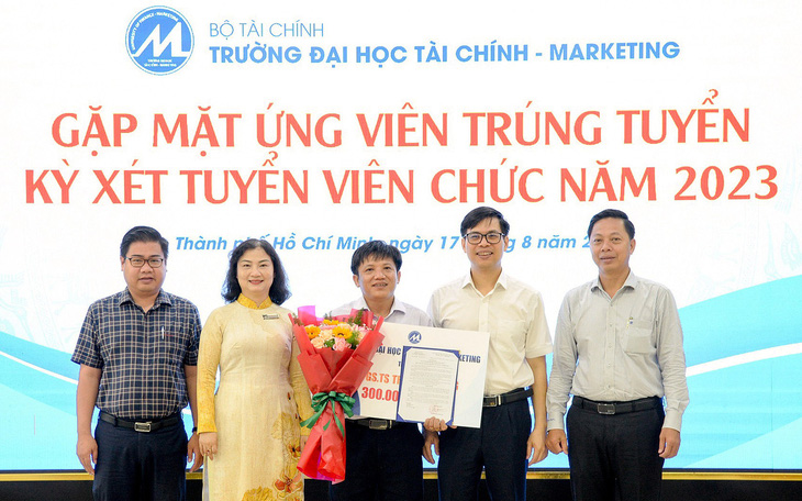 Trường đại học "khát" giáo sư, phó giáo sư