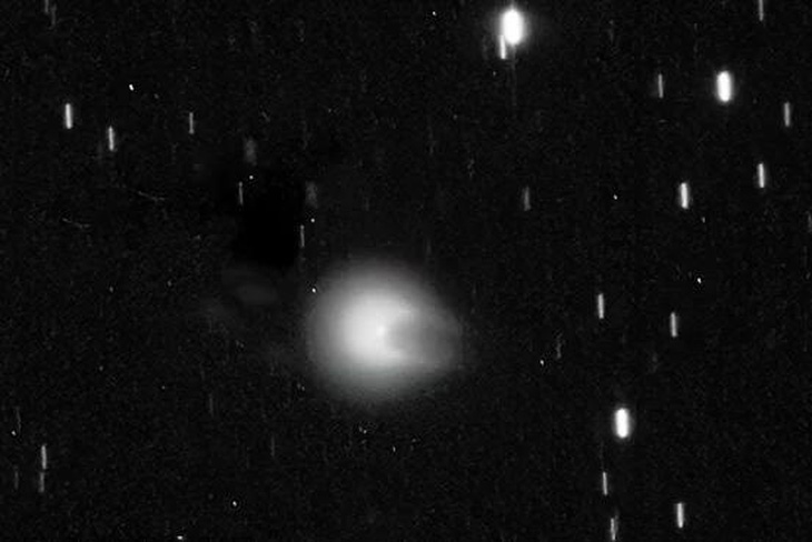 'Sao chổi quỷ' 2 sừng đang hướng tới Trái đất - Ảnh: ELIOT HERMAN
