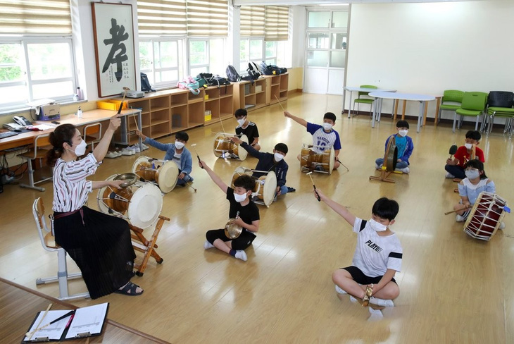Nhiều trường học ở nông thôn Hàn Quốc thiếu học sinh trầm trọng - Ảnh 1.