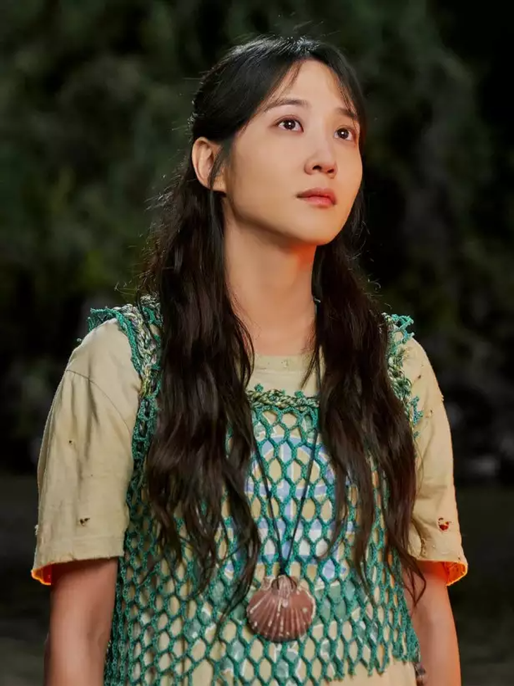 Tạo hình xinh đẹp của nữ chính Seo Mok Ha do Park Eun Bin thủ vai