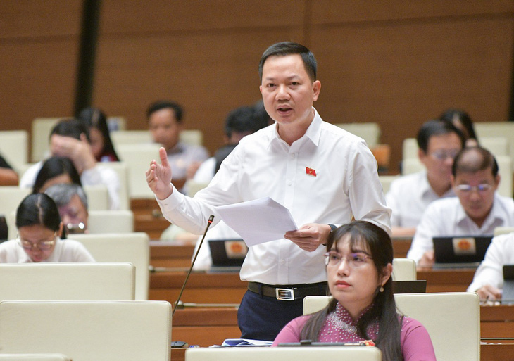 Đại biểu Trịnh Xuân An đề nghị cần có quy định để xử lý hành vi thao túng bất động sản như xử lý thao túng thị trường chứng khoán - Ảnh: GIA HÂN
