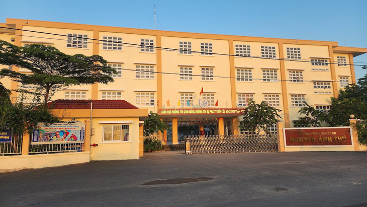 Trường THCS Nguyễn Ảnh Thủ, quận 12, TP.HCM, nơi có học sinh tố nhà trường không công bằng - Ảnh tư liệu