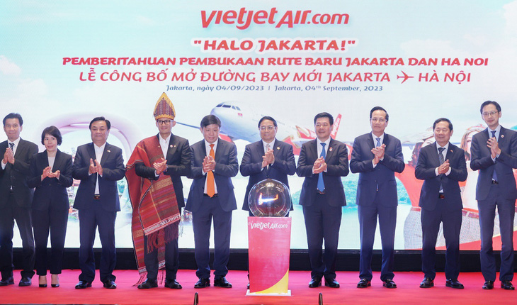 Thủ tướng Phạm Minh Chính chứng kiến lễ công bố mở đường bay mới Jakarta - Hà Nội - Ảnh: T.L.
