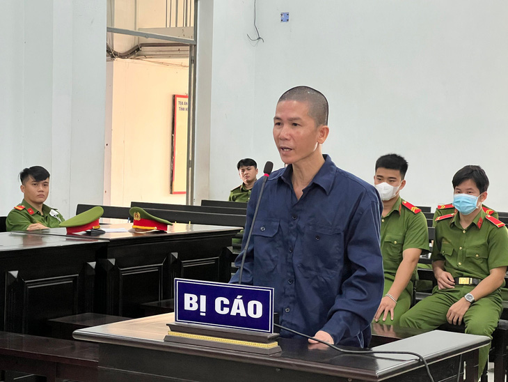 Bị cáo Phan Danh Hưng trong vụ giết vợ và hai người can ngăn ở huyện Diên Khánh, Khánh Hòa bị tuyên án tử - Ảnh: THANH CHƯƠNG