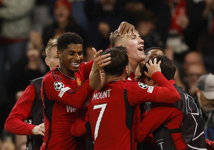 Cú đúp bàn thắng của Hojlund không đủ giúp Man United có điểm trước Galatasaray - Ảnh: REUTERS