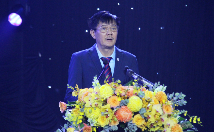 Ông Lê Tiến Anh - chủ tịch Hội đồng thành viên Tổng công ty Khánh Việt phát biểu tại buổi lễ - Ảnh: TRẦN HƯỚNG