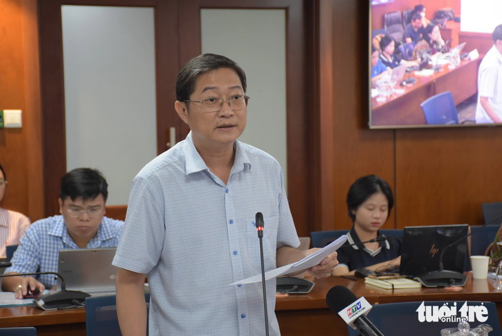 Ông Đỗ Ngọc Hải - trưởng phòng quản lý vận tải Sở Giao thông vận tải TP.HCM - thông tin tại buổi họp báo - Ảnh: TIẾN LONG