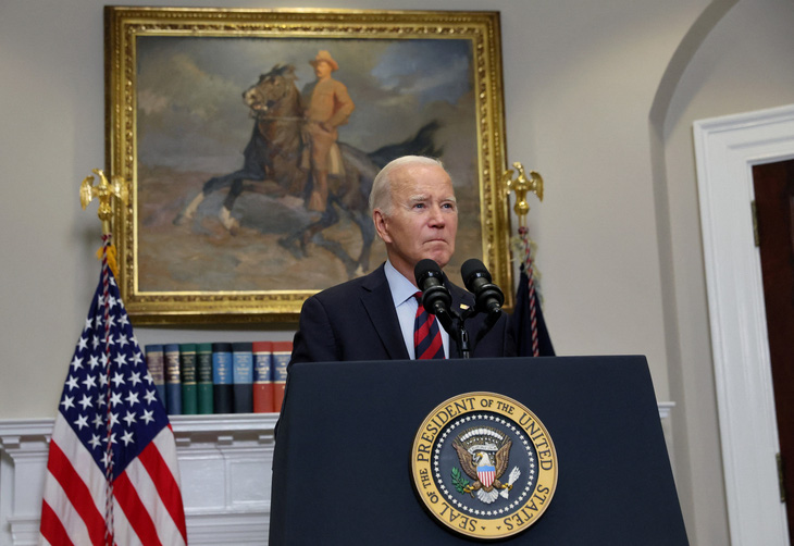 Tổng thống Biden trong bài phát biểu từ Nhà Trắng ngày 4-10 - Ảnh: REUTERS