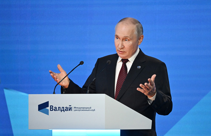 Tổng thống Nga Vladimir Putin phát biểu tại Diễn đàn chính trị Valdai - Ảnh: AFP
