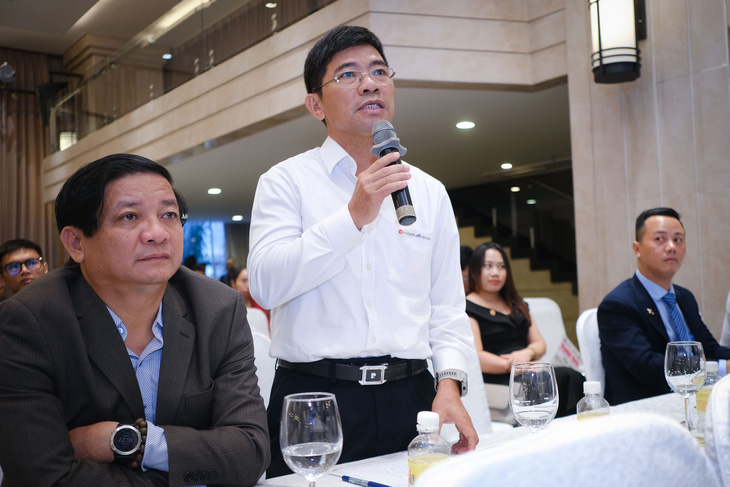 Ông Nguyễn Trọng Hiếu, chủ tịch HĐTV Công ty Ecovis Afa Việt Nam, nêu kiến nghị tại buổi đối thoại - Ảnh: TẤN LỰC