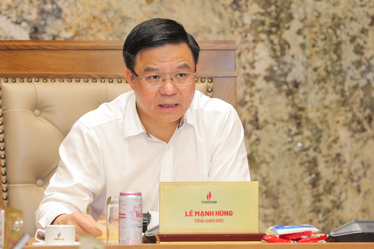 Tổng Giám đốc Petrovietnam Lê Mạnh Hùng chủ trì giao ban.