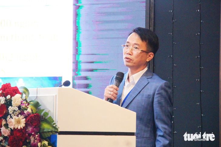 Thượng tá Cao Việt Hùng - phó trưởng Phòng 4, Cục An ninh mạng và phòng chống tội phạm sử dụng công nghệ cao (Bộ Công an) - trao đổi về các xu thế tội phạm đánh cắp dữ liệu - Ảnh: TRẦN HOÀI