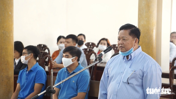 Bị cáo Nguyễn Bá Quận - cựu trưởng Phòng cảnh sát giao thông Công an tỉnh An Giang, tại phiên tòa - Ảnh: MINH KHANG