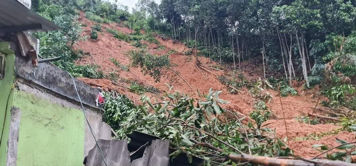 Hiện trường xảy ra vụ sạt lở đất ở huyện Văn Yên, tỉnh Yên Bái - Ảnh: MỸ VÂN