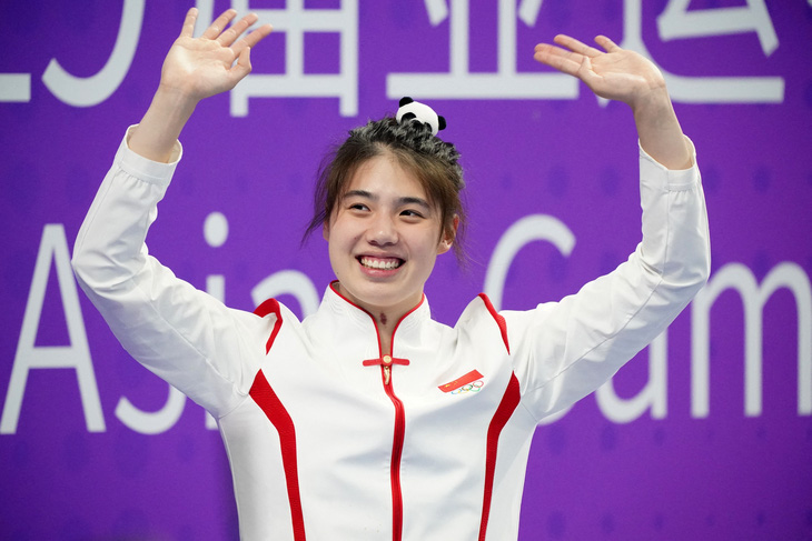 Với vẻ đẹp nhẹ nhàng, Zhang Yufei được gọi là 'nữ thần&quot; bơi lội ở Asiad 19 - Ảnh: REUTERS