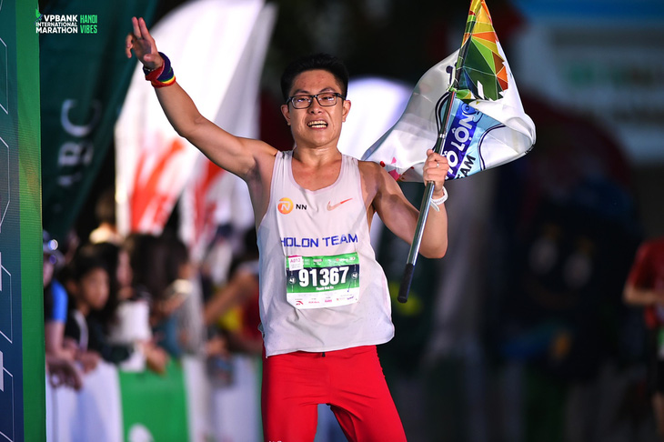 Đào Bá Thành đứng thứ tư cự ly marathon tại giải đấu VPIM ngày 8-10 ở Hà Nội - Ảnh: VPIM