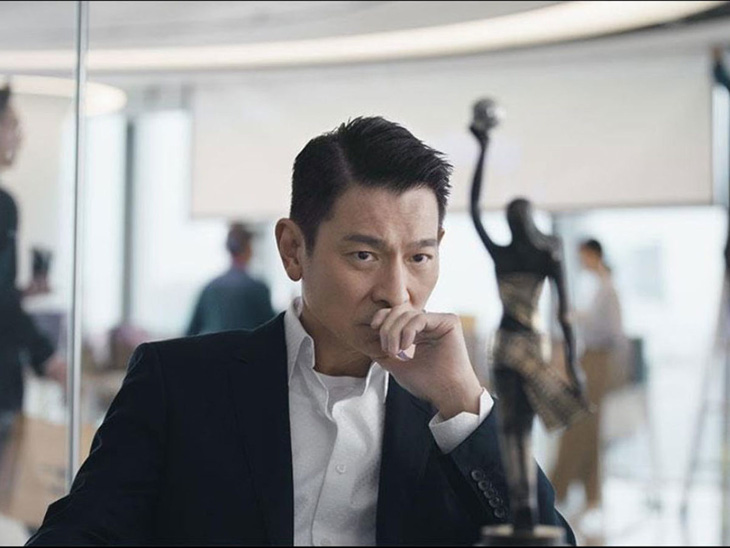 Tài tử Lưu Đức Hoa trong The Movie Emperor chiếu bế mạc Liên hoan phim Busan 2023 - Ảnh: Bleeding Cool