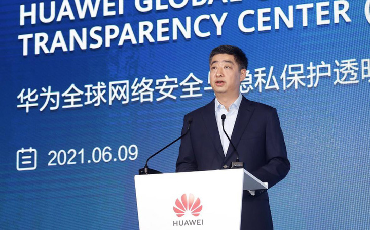 Ken Hu, Chủ tịch luân phiên của Huawei, chi sẻ về tầm nhìn của Huawei về việc bảo vệ an toàn thông tin cho khách hàng