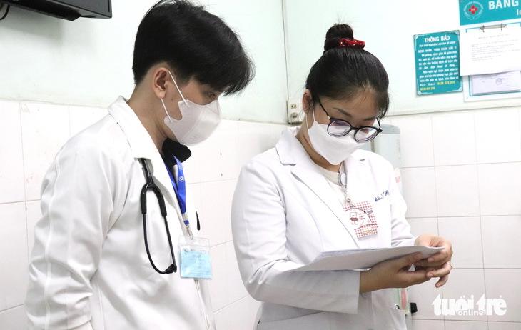 Việt Nam là một trong ba nước có điều kiện để cấp phép hành nghề y đơn giản nhất trong khu vực Đông Nam Á - Ảnh: X.MAI