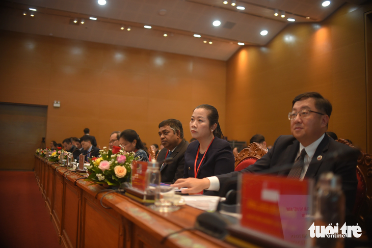 Đại diện các đại sứ quán nước ngoài tham dự hội nghị tại Bình Định - Ảnh: LÂM THIÊN
