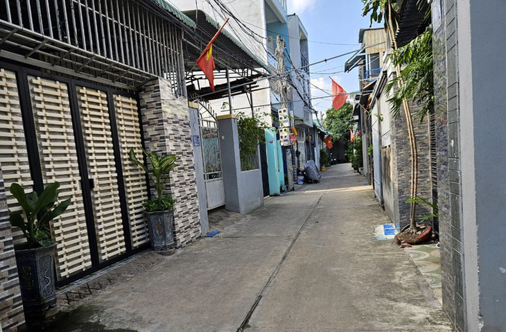 Hẻm ở đường Bình Giã, phường 11, TP Vũng Tàu - nơi có nhóm trẻ không phép, bé gái 11 tháng tuổi gửi ở đây rồi tử vong sau khi nhập viện - Ảnh: Đ.H