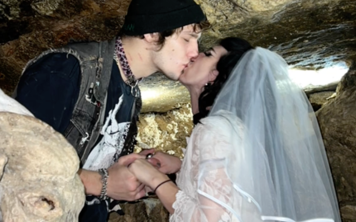 Cặp đôi kết hôn trong hầm mộ để "bên nhau trọn đời"