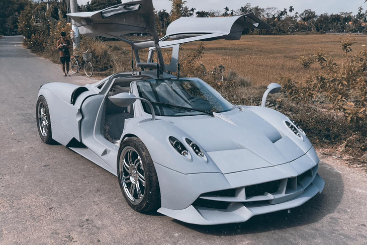 A group of youth in Quang Ninh transformed a junk car into a Pagani Huayra – there is only one in the whole of Vietnam – Photo 1.