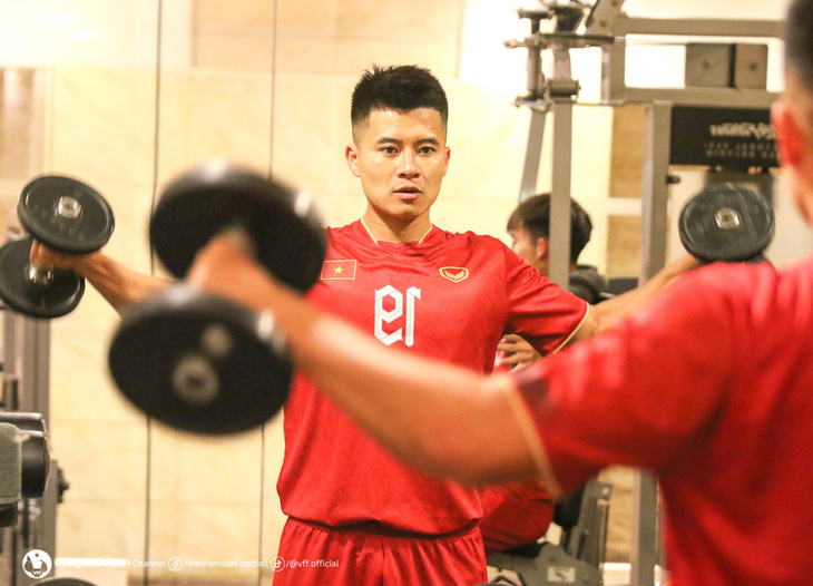 Các tuyển thủ Việt Nam tập gym sáng 14-11, chuẩn bị cho trận đấu ra quân tại vòng loại 2 World Cup 2026 khu vực châu Á - Ảnh: VFF