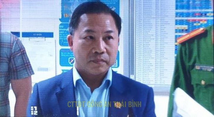Cơ quan cảnh sát điều tra Công an tỉnh Thái Bình công bố các quyết định và lệnh với ông Lưu Bình Nhưỡng - Ảnh: Cổng thông tin điện tử Công an Thái Bình