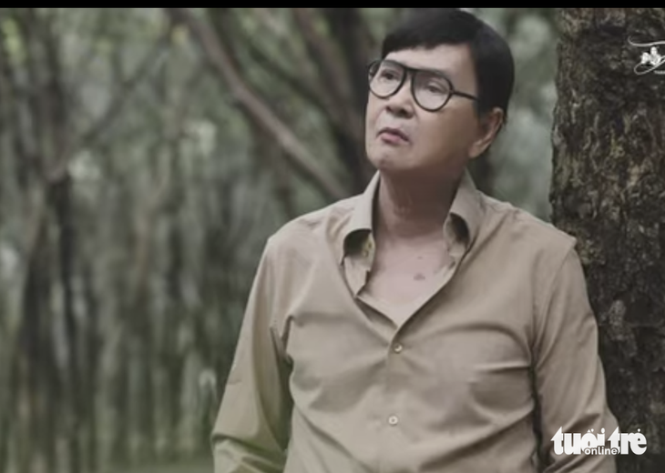 Thanh Điền tâm trạng trong MV Vạn lối sầu hát tặng sinh nhật người vợ quá cố - nghệ sĩ Thanh Kim Huệ - Ảnh chụp màn hình: LINH ĐOAN