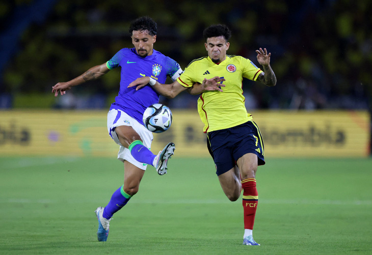 Luiz Diaz (phải) tỏa sáng trong trận Colombia thắng Brazil - Ảnh: REUTERS
