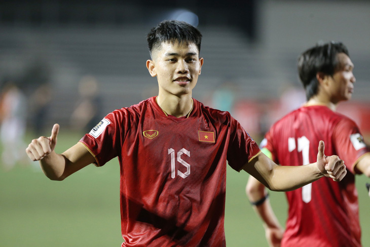 Cầu thủ trẻ 19 tuổi Nguyễn Đình Bắc ghi bàn ấn định chiến thắng 2-0 cho tuyển Việt Nam trước Philippines - Ảnh: HỮU TẤN