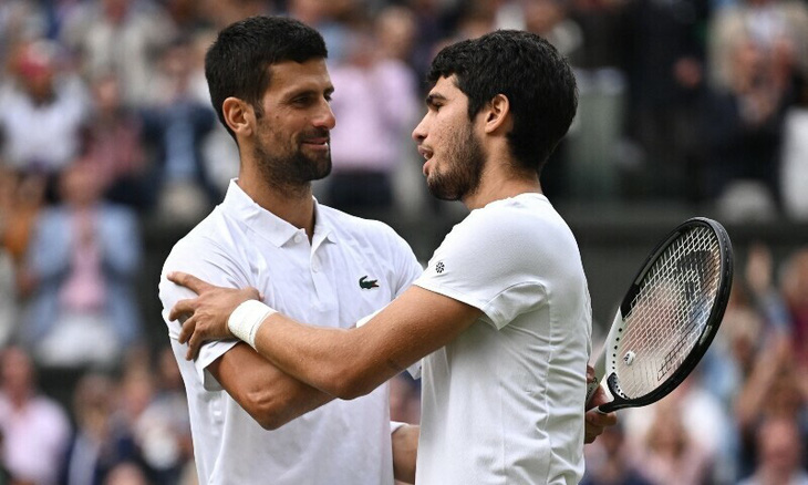 Djokovic chạm trán Alcaraz ở bán kết ATP Finals - Ảnh: REUTERS