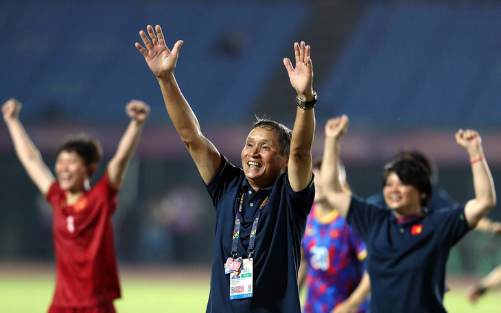 Những khoảnh khắc của HLV Mai Đức Chung với bóng đá nữ Việt Nam