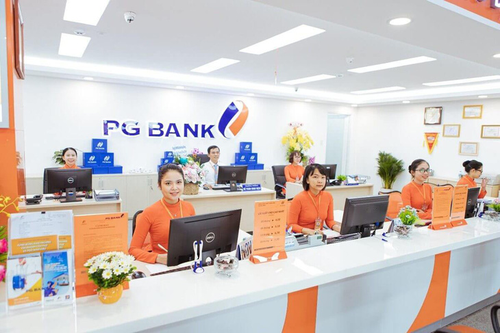 Nhân viên Ngân hàng PG Bank