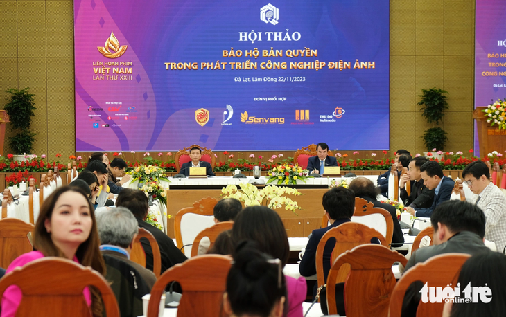 Hội thảo bản quyền trong phát triển công nghiệp điện ảnh có sự tham dự của Thứ trưởng Bộ Văn hóa, Thể thao và Du lịch Đoàn Văn Việt cùng các chuyên gia, đại biểu đến từ các cơ quan quản lý nhà nước về bản quyền - Ảnh: ĐẬU DUNG