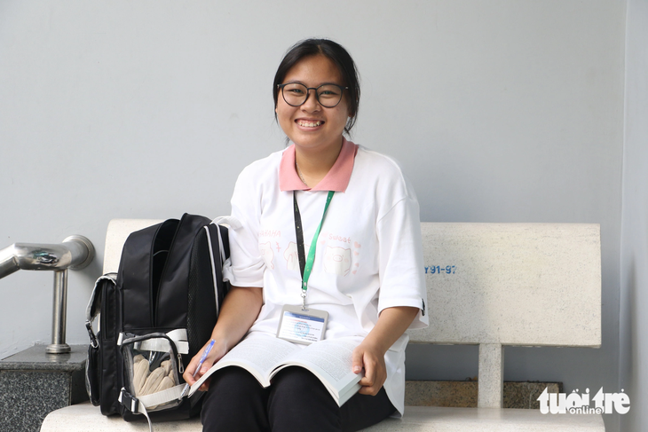Nguyễn Thị Hạnh, tân sinh viên ngành hộ sinh Đại học Y Dược TP.HCM (quận 5) 