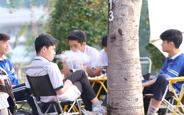 Giới trẻ nhầm lẫn tai hại về thuốc lá điện tử