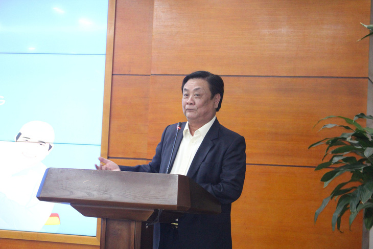 Bộ trưởng Lê Minh Hoan chia sẻ tại hội thảo - Ảnh: THU HIẾU