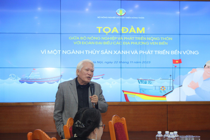 Ông Chu Hồi - phó chủ tịch thường trực Hội Nghề cá Việt Nam - chia sẻ tại tọa đàm - Ảnh: THU HIẾU