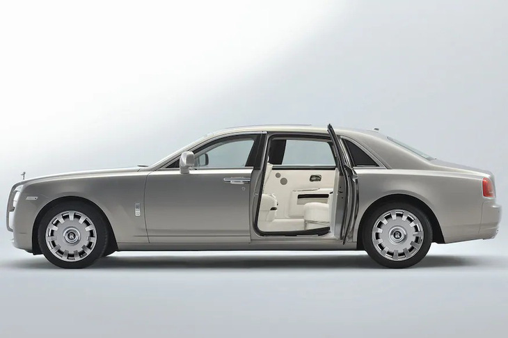 Giao diện cửa nghịch giờ chỉ được các dòng xe người dùng không quan tâm về giá sử dụng - Ảnh: Rolls-Royce