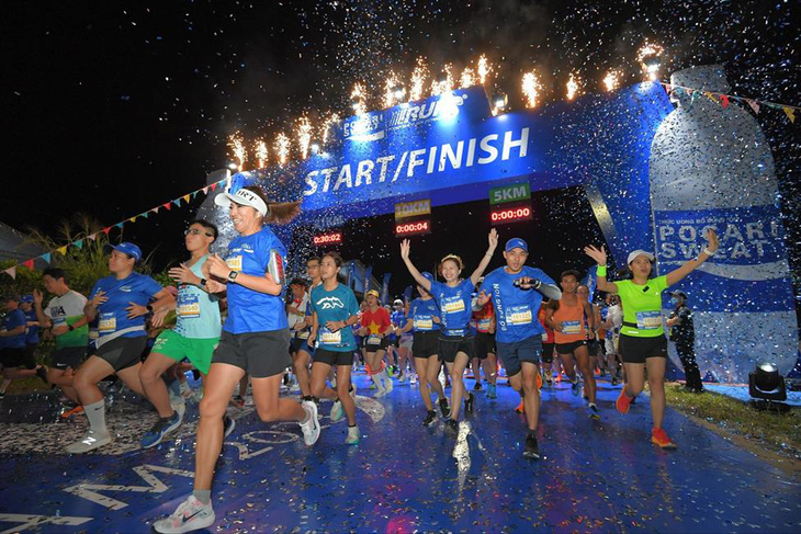 Giải chạy Pocari Sweat Run Việt Nam 2023: Ấn tượng từ những bước chạy nhỏ nhất- Ảnh 1.