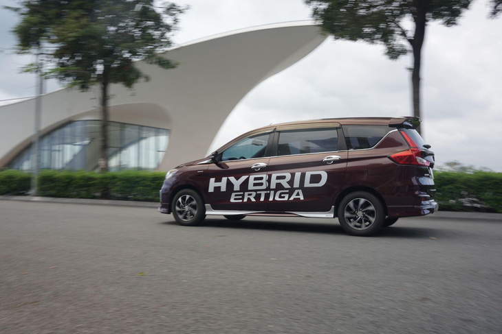 Bài toán chi phí và lợi nhuận ròng từ xe Hybrid Ertiga chạy dịch vụ- Ảnh 2.
