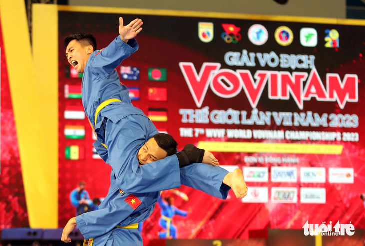Phần thi giành HCV nội dung đòn chân tấn công nam của đội tuyển vovinam Việt Nam - Ảnh: N.K
