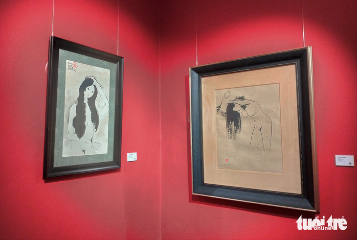 Hai tác phẩm tranh nude của họa sĩ Lưu Công Nhân tại triển lãm &quot;50 sắc sắc&quot; - Ảnh: H.VY