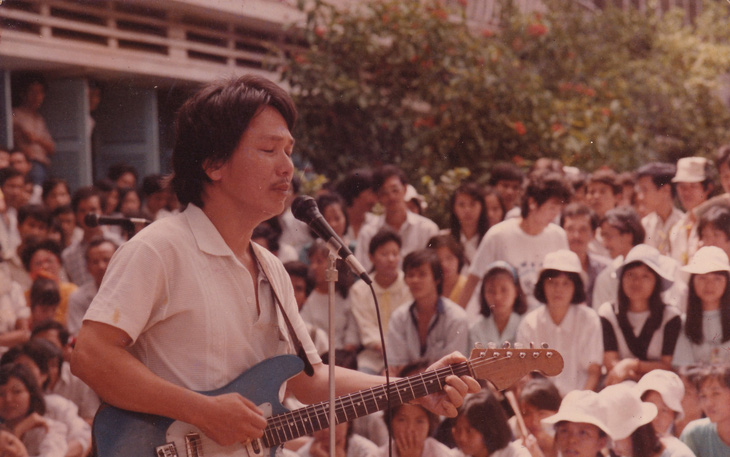 Nhạc sĩ Phú Quang thời trẻ - Ảnh: Gia đình cung cấp